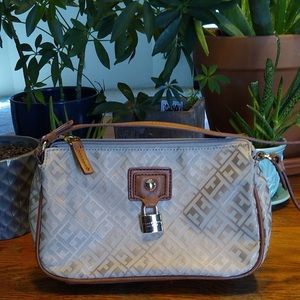 Tommy Hilfiger Purse